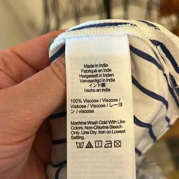 J Crew Sheer popover top in crepe de chine-Sz 2 - Picture 5 of 6